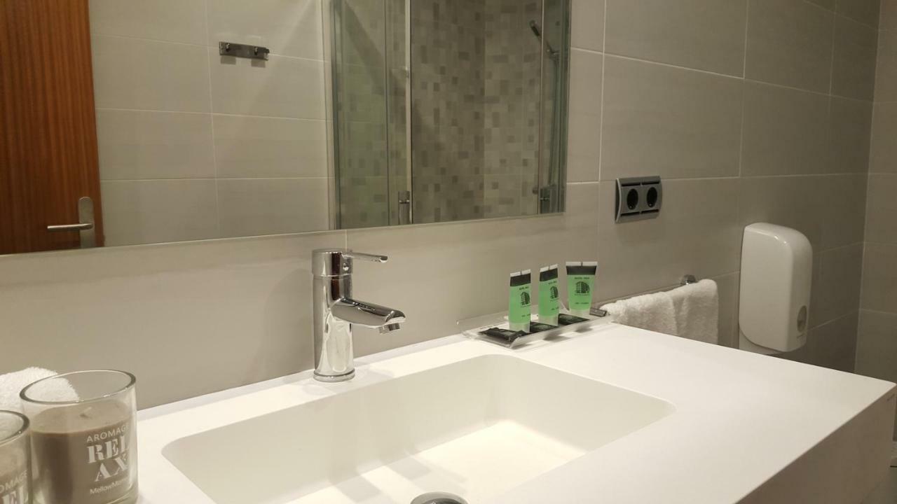 Hotel Oria Толоса Екстериор снимка