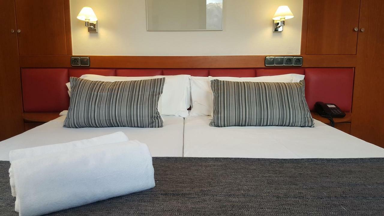 Hotel Oria Толоса Екстериор снимка